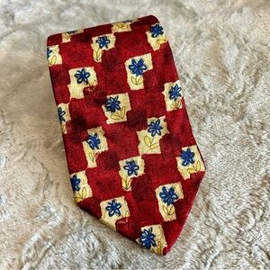 Elegant Red and Gold Floral Tie Geoffrey Beene 100% Silk GUC